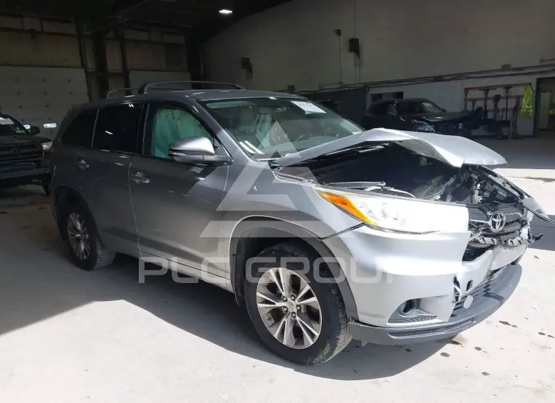 2014 Toyota Highlander photo
