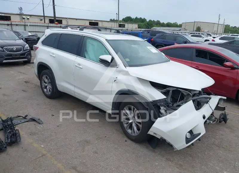 2014 Toyota Highlander фото