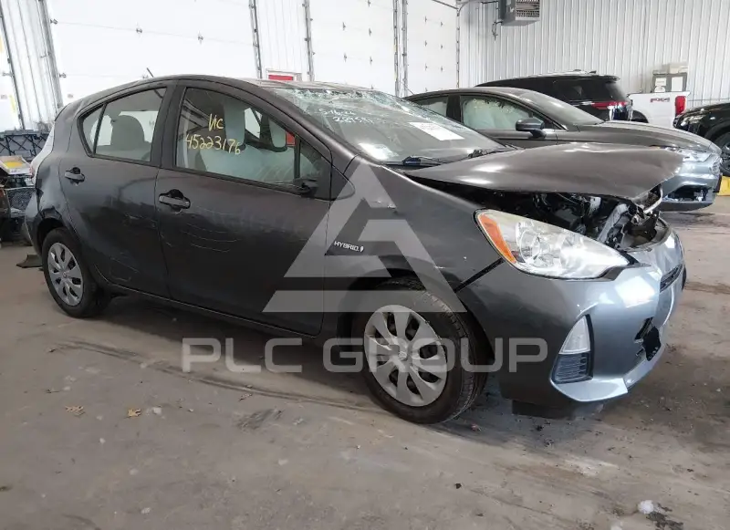 2014 Toyota PRIUS фото