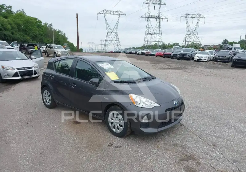 2014 Toyota PRIUS фото