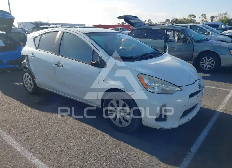 2014 Toyota PRIUS photo