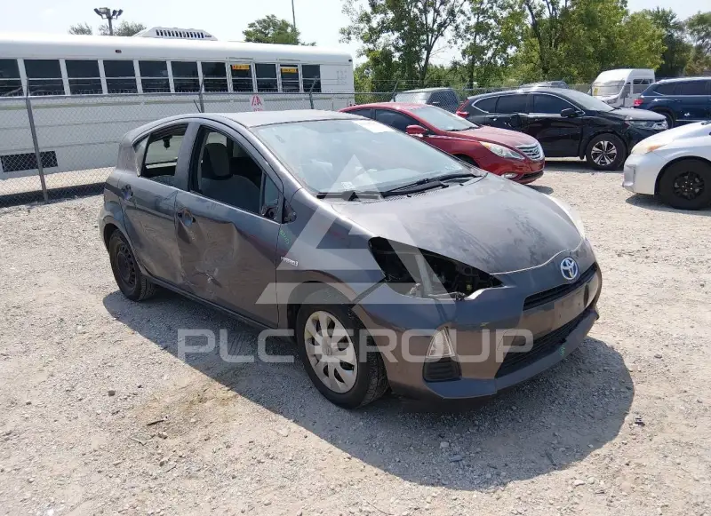 2014 Toyota PRIUS фото