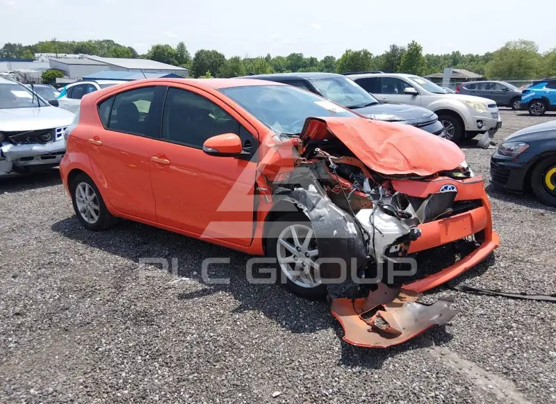 2014 Toyota PRIUS фото