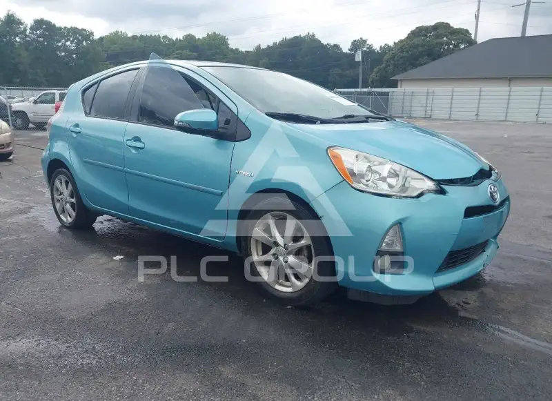 2014 Toyota PRIUS фото