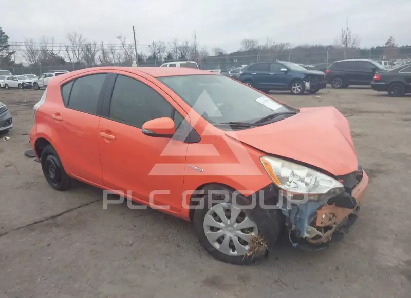 2014 Toyota PRIUS фото