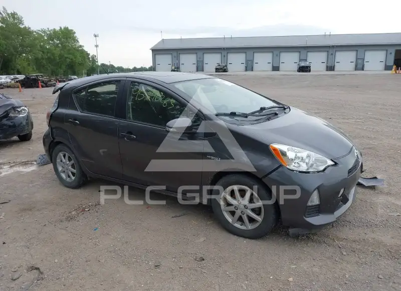 2014 Toyota PRIUS фото