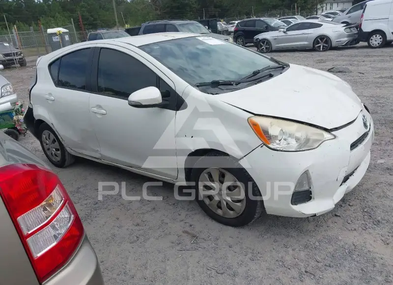 2014 Toyota PRIUS фото