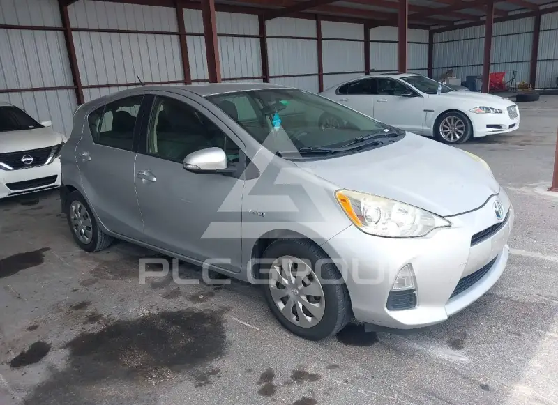2014 Toyota PRIUS photo