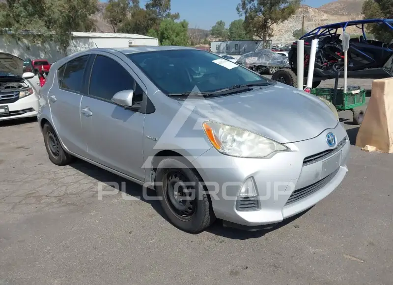 2014 Toyota PRIUS фото
