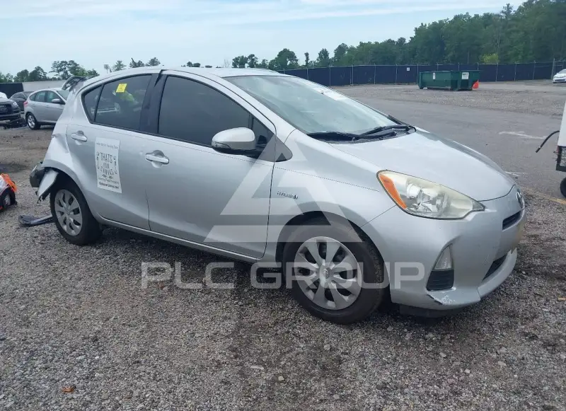 2014 Toyota PRIUS фото