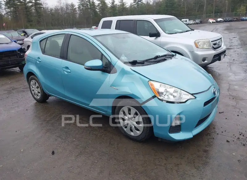 2014 Toyota PRIUS фото