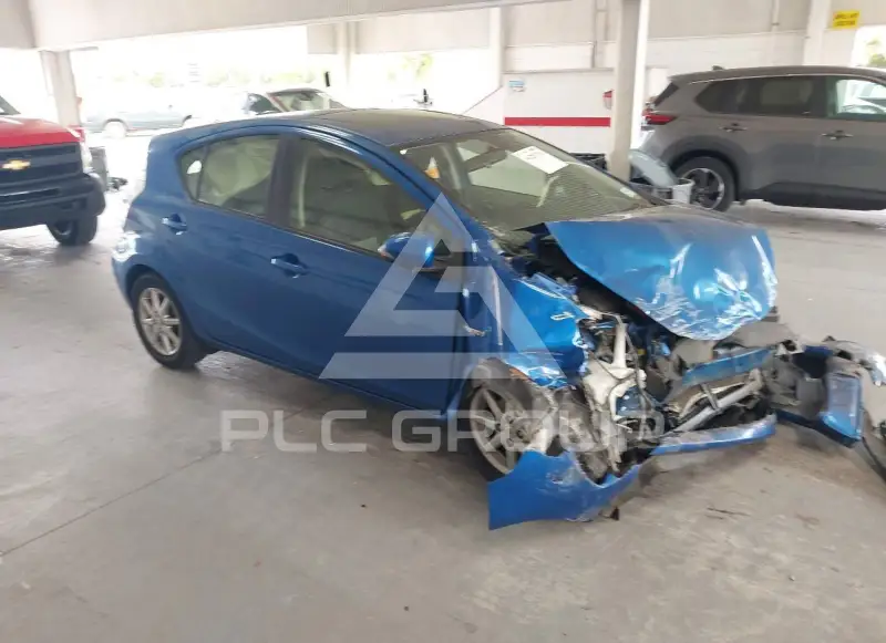 2014 Toyota PRIUS фото
