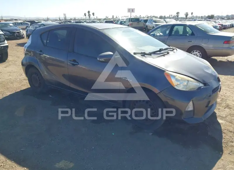2014 Toyota PRIUS фото