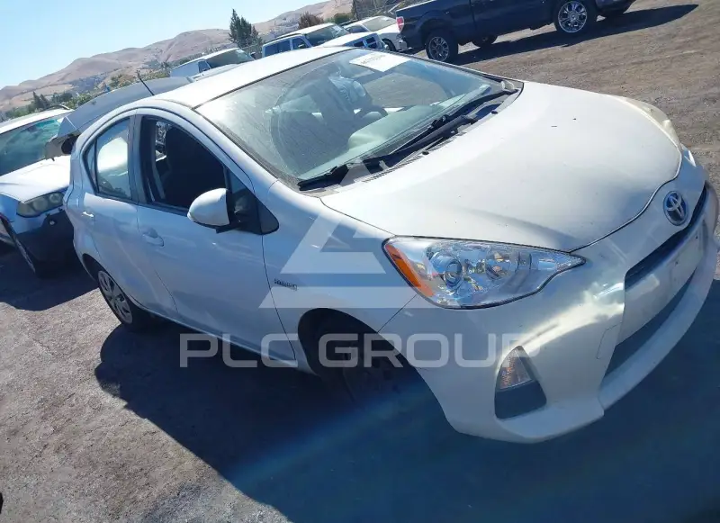 2014 Toyota PRIUS фото