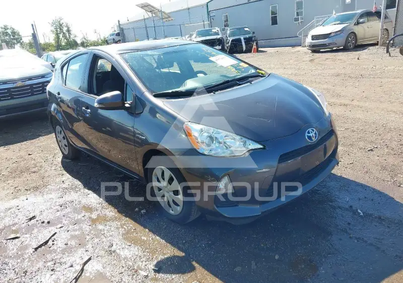 2014 Toyota PRIUS фото