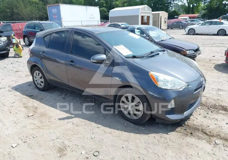 2014 Toyota PRIUS фото