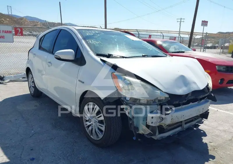 2014 Toyota PRIUS фото