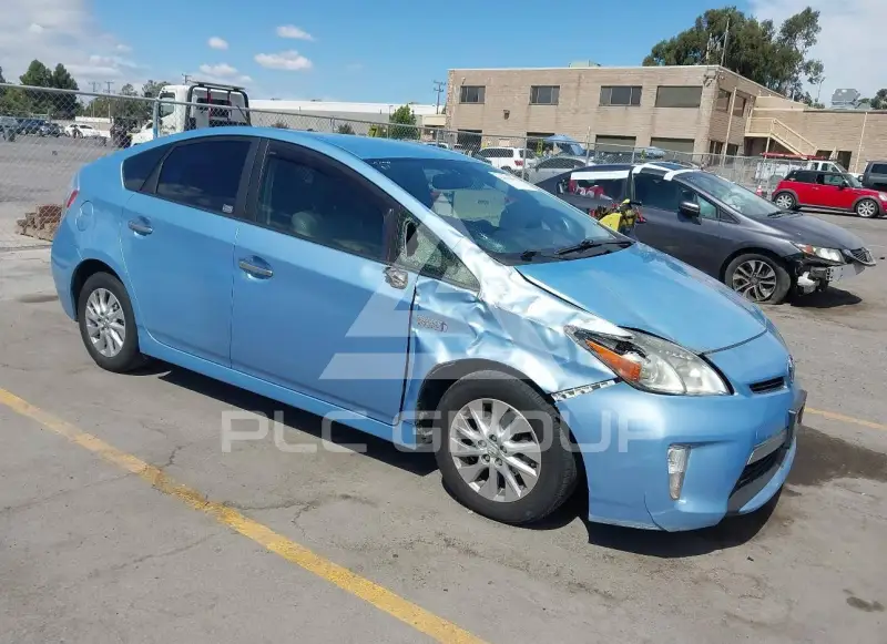 2014 Toyota PRIUS photo