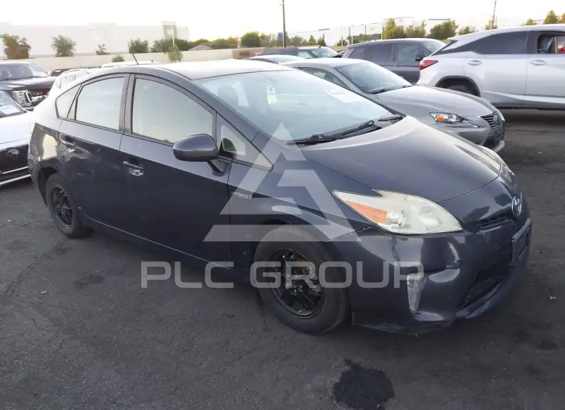2014 Toyota PRIUS фото