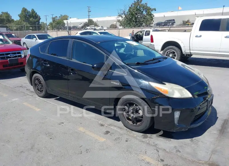 2014 Toyota PRIUS фото
