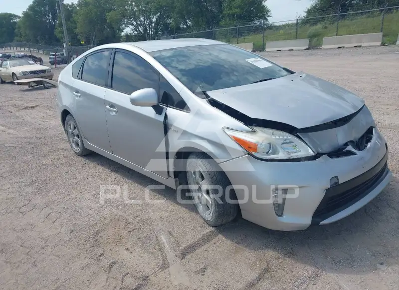 2014 Toyota PRIUS photo