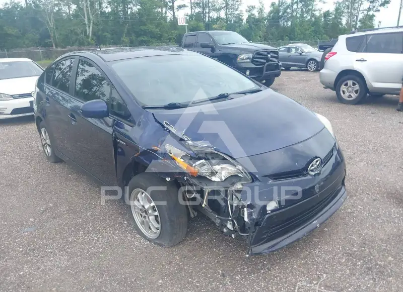 2014 Toyota PRIUS photo