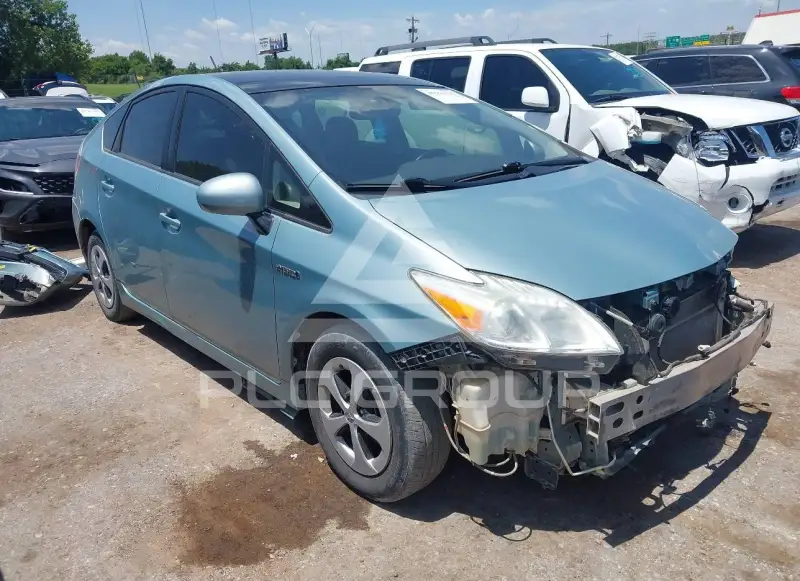 2014 Toyota PRIUS фото