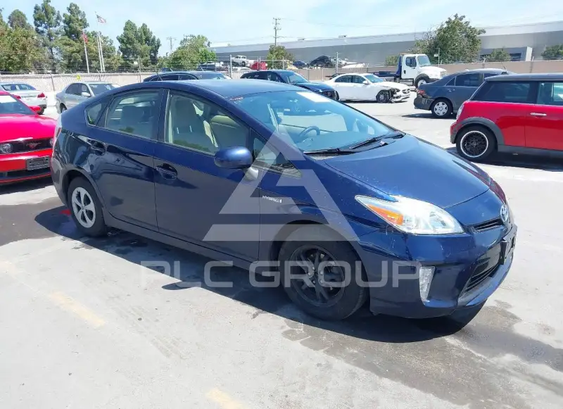 2014 Toyota PRIUS фото