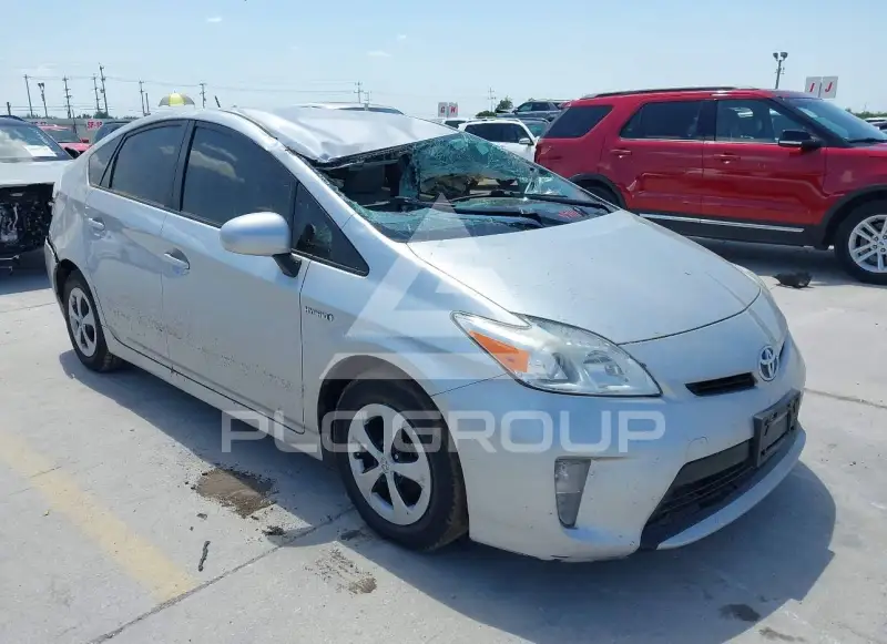 2014 Toyota PRIUS фото