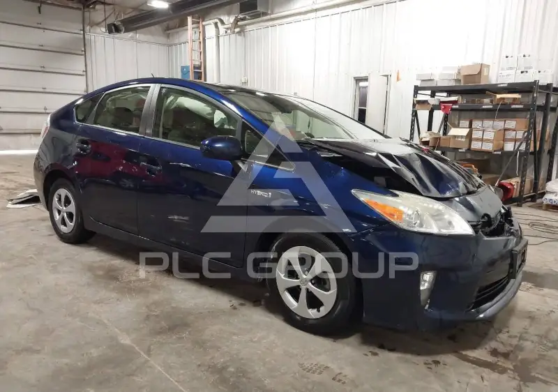 2014 Toyota PRIUS фото
