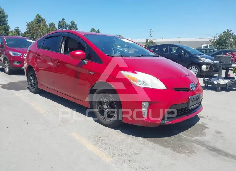2014 Toyota PRIUS фото