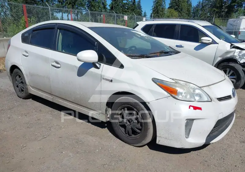 2014 Toyota PRIUS photo