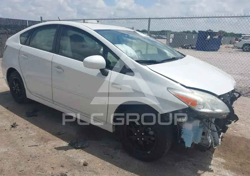 2014 Toyota PRIUS фото