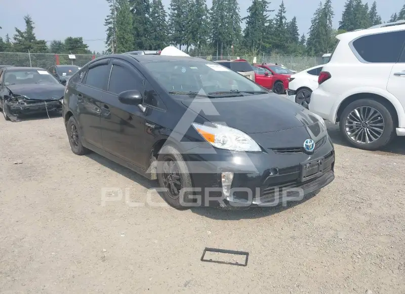 2014 Toyota PRIUS фото