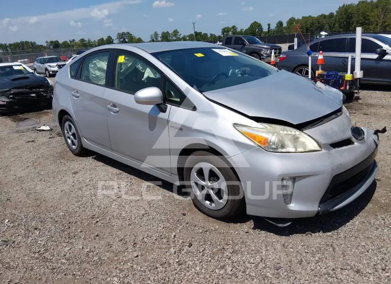 2014 Toyota PRIUS фото