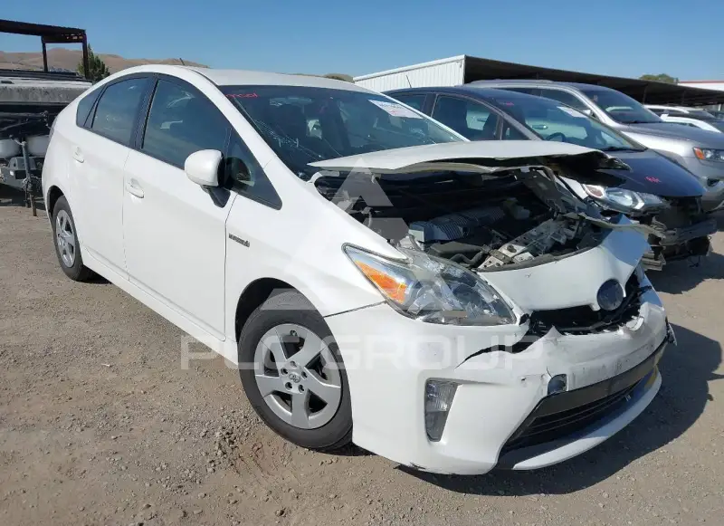 2014 Toyota PRIUS фото