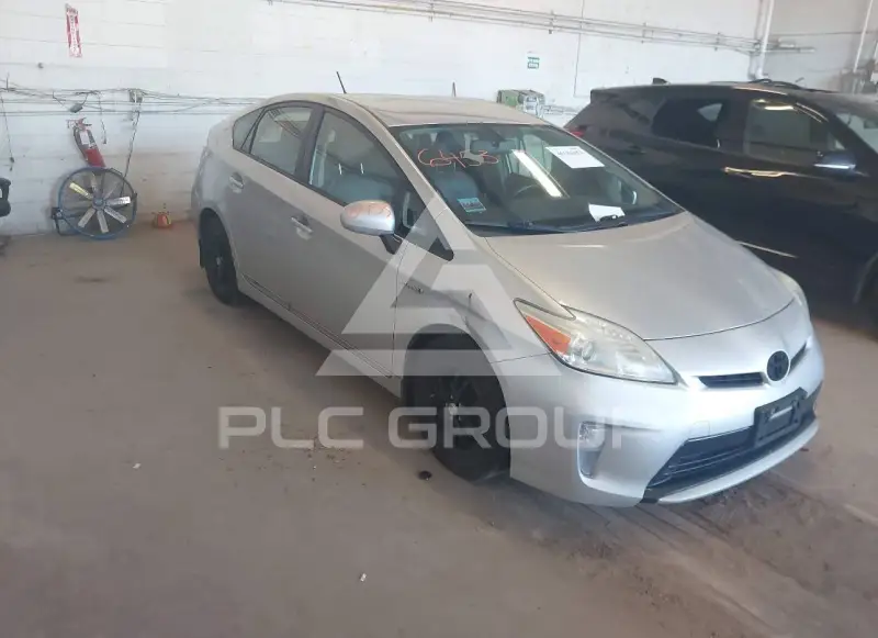 2014 Toyota PRIUS фото