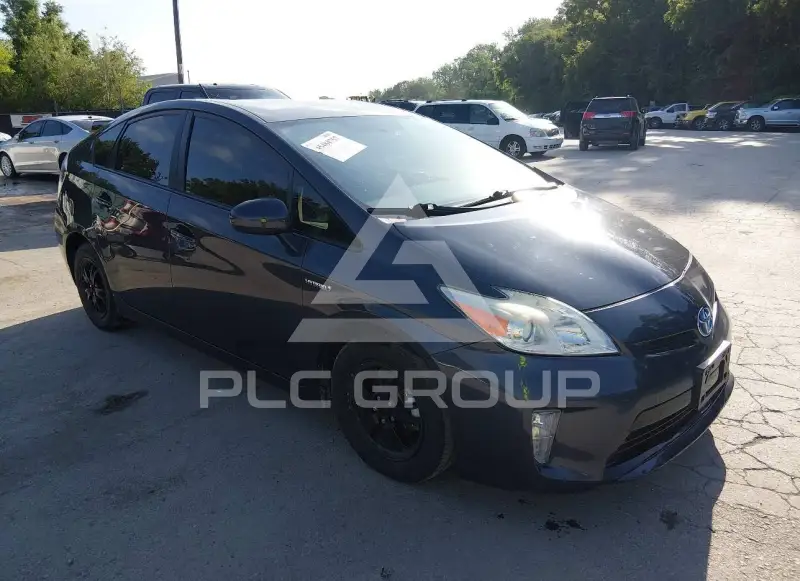 2014 Toyota PRIUS фото