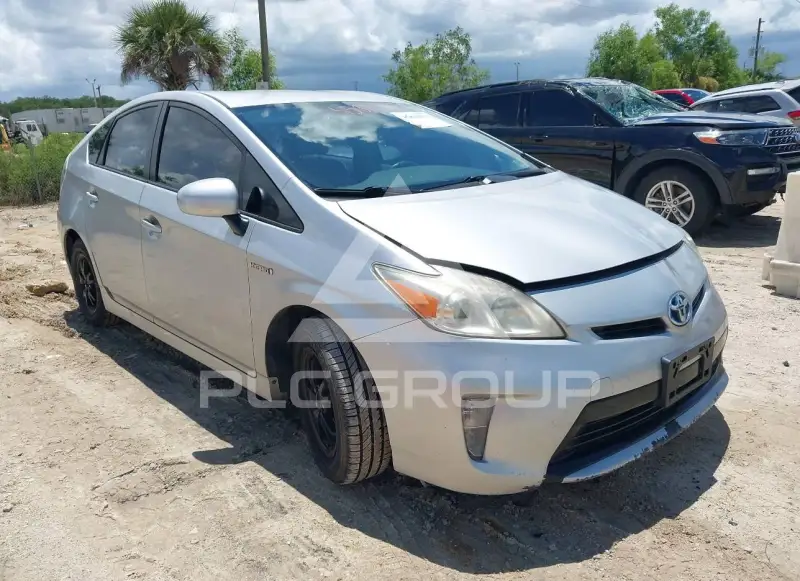 2014 Toyota PRIUS фото