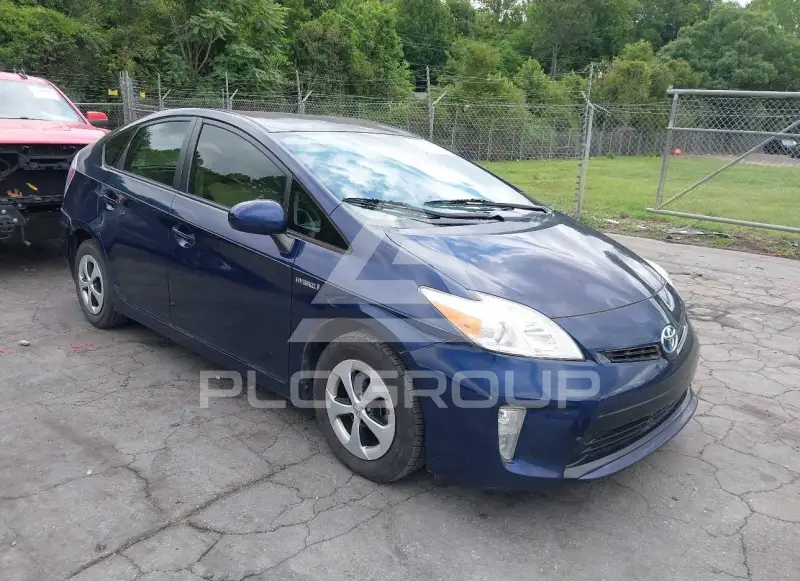 2014 Toyota PRIUS фото