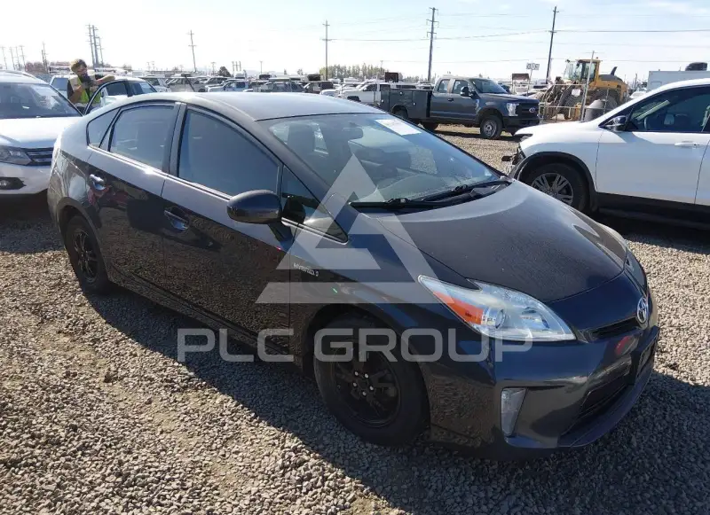 2014 Toyota PRIUS фото