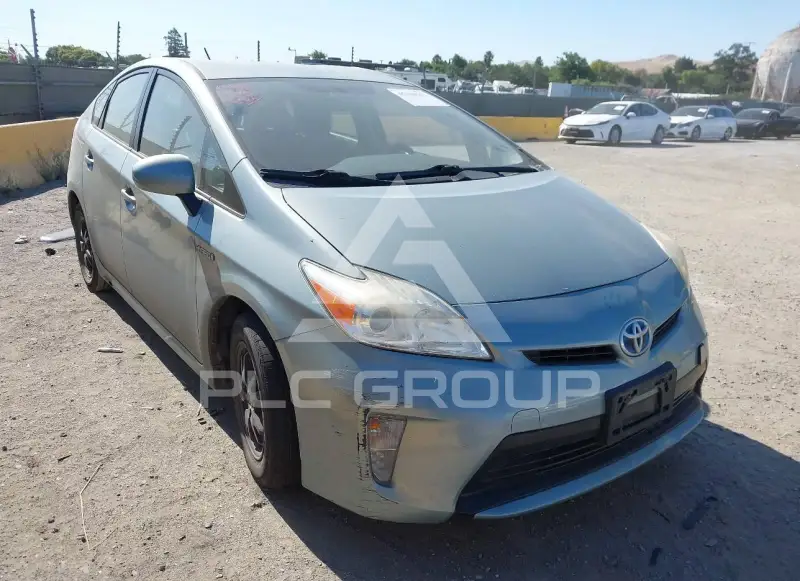 2014 Toyota PRIUS photo