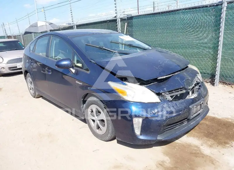 2014 Toyota PRIUS photo