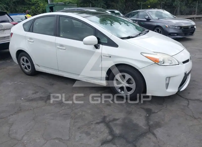 2014 Toyota PRIUS фото