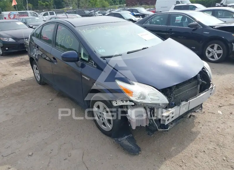 2014 Toyota PRIUS фото