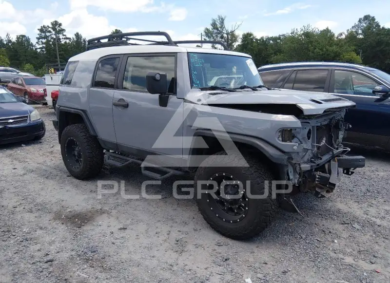 2014 Toyota FJ Cruiser фото