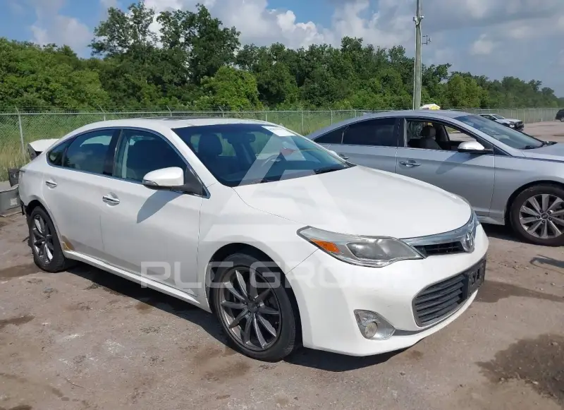 2014 Toyota AVALON photo