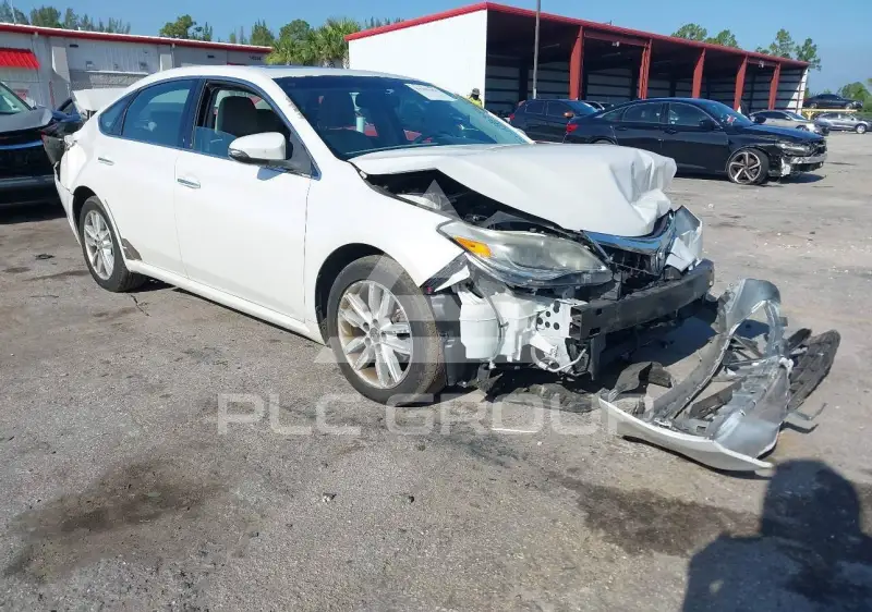 2014 Toyota AVALON photo