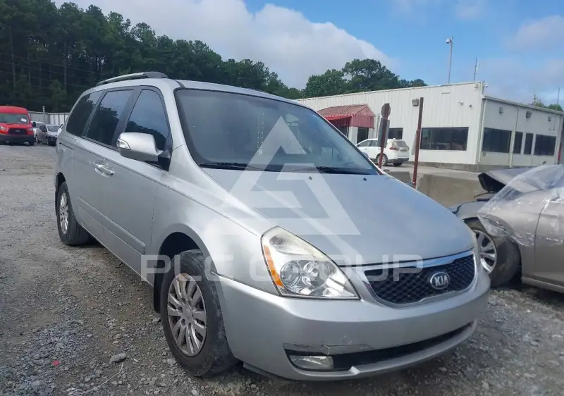 2014 KIA Sedona фото