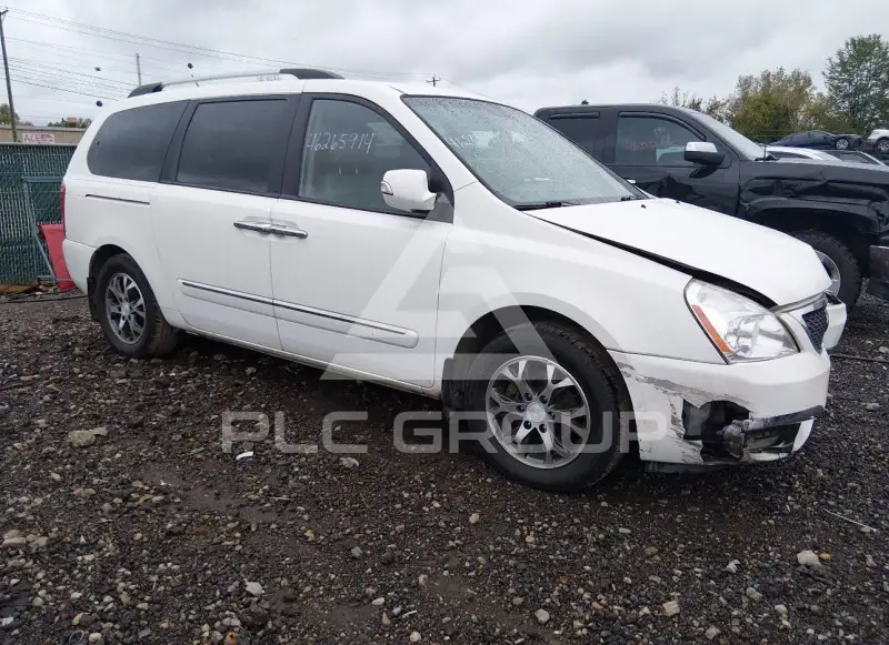 2014 KIA Sedona photo